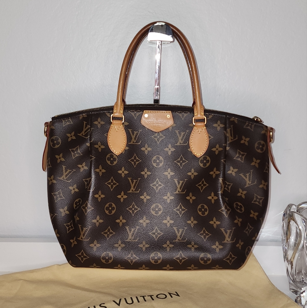 Authentic Louis Vuitton Turenne